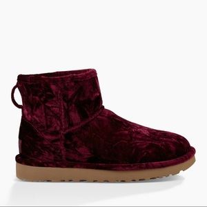 Women’s Ugg Classic Mini Velvet Boot